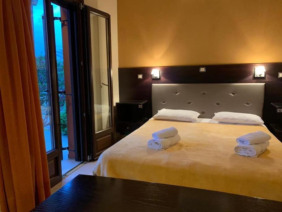 Studio At Beautiful Beach Kouremenos Apartment Anevato Ngoại thất bức ảnh